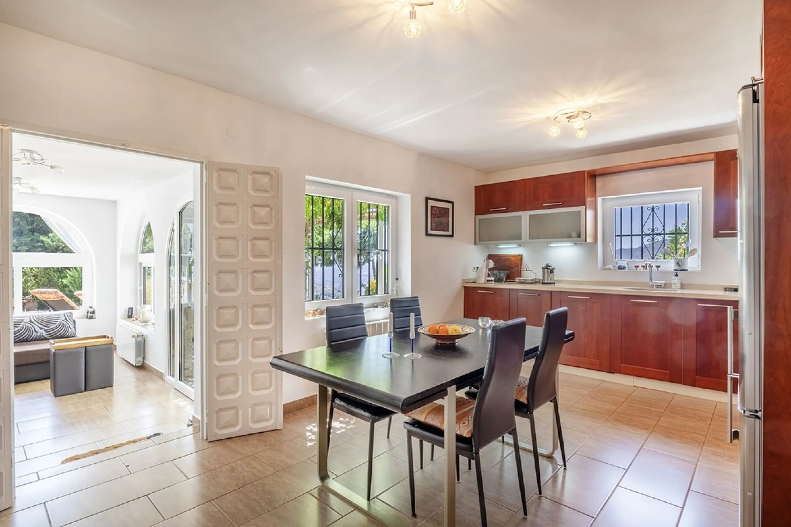 Charming Luxury Country Property with Guest House, Garage and Pool -Close to Competa