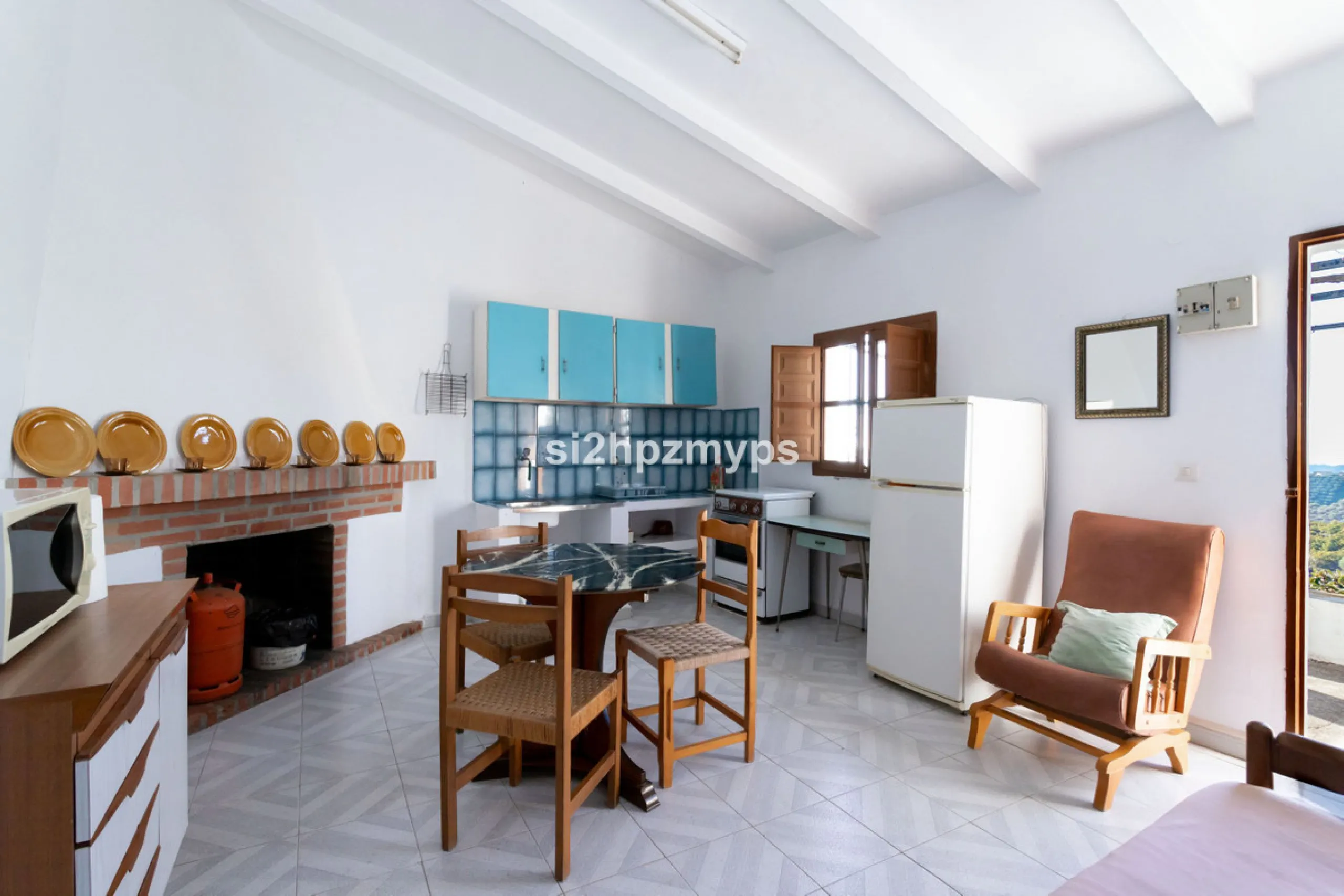 House - Detached Villa в продаже в Frigiliana, Málaga. В доме 1 спален и 1 ванных комнат. Площадь дома 48 м². Площадь участка 8980 м²