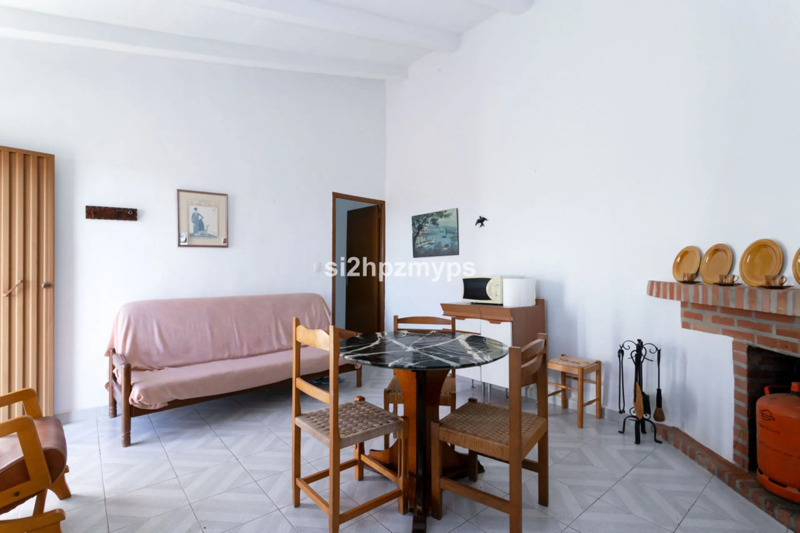 House - Detached Villa в продаже в Frigiliana, Málaga. В доме 1 спален и 1 ванных комнат. Площадь дома 48 м². Площадь участка 8980 м²