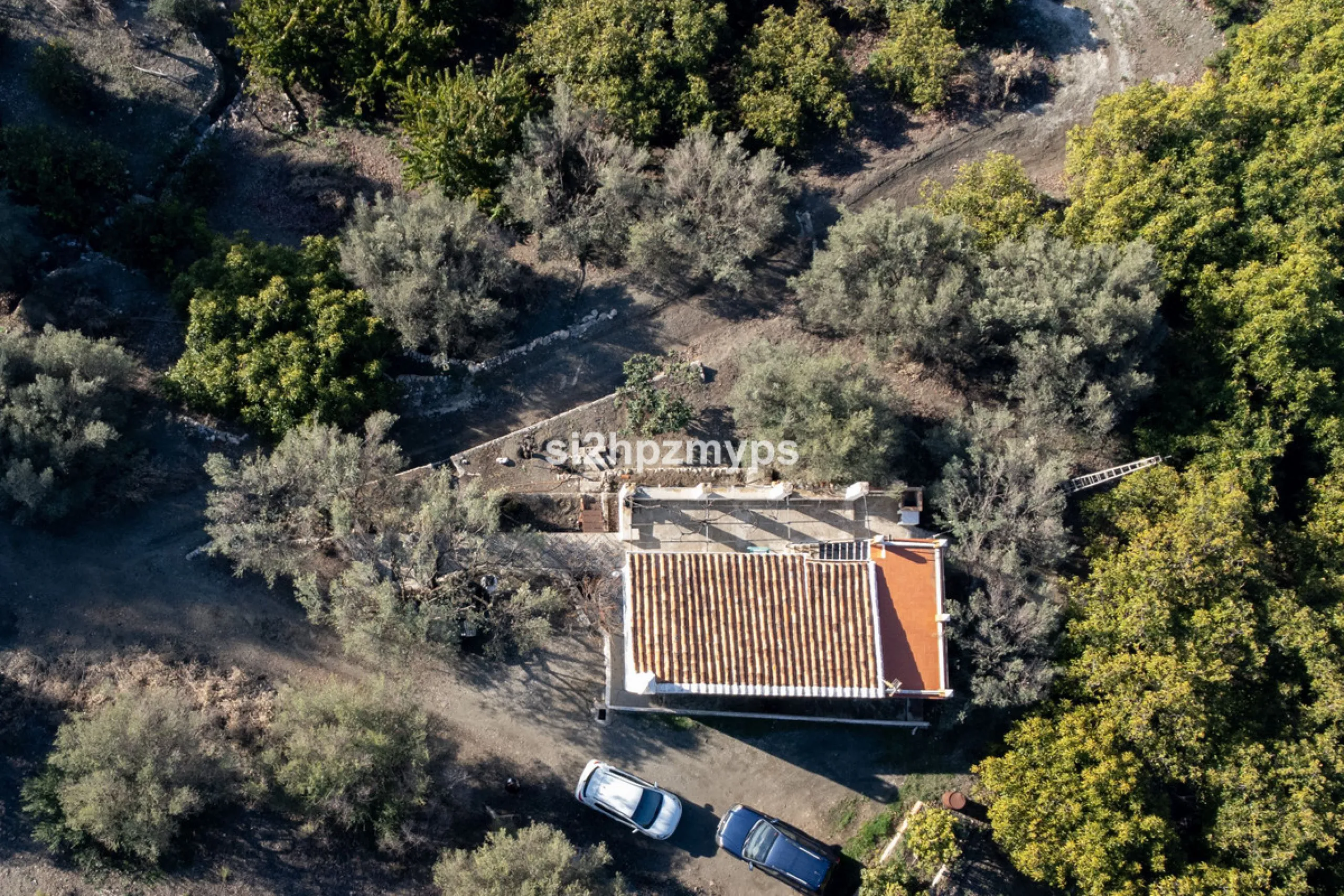 House - Detached Villa в продаже в Frigiliana, Málaga. В доме 1 спален и 1 ванных комнат. Площадь дома 48 м². Площадь участка 8980 м²