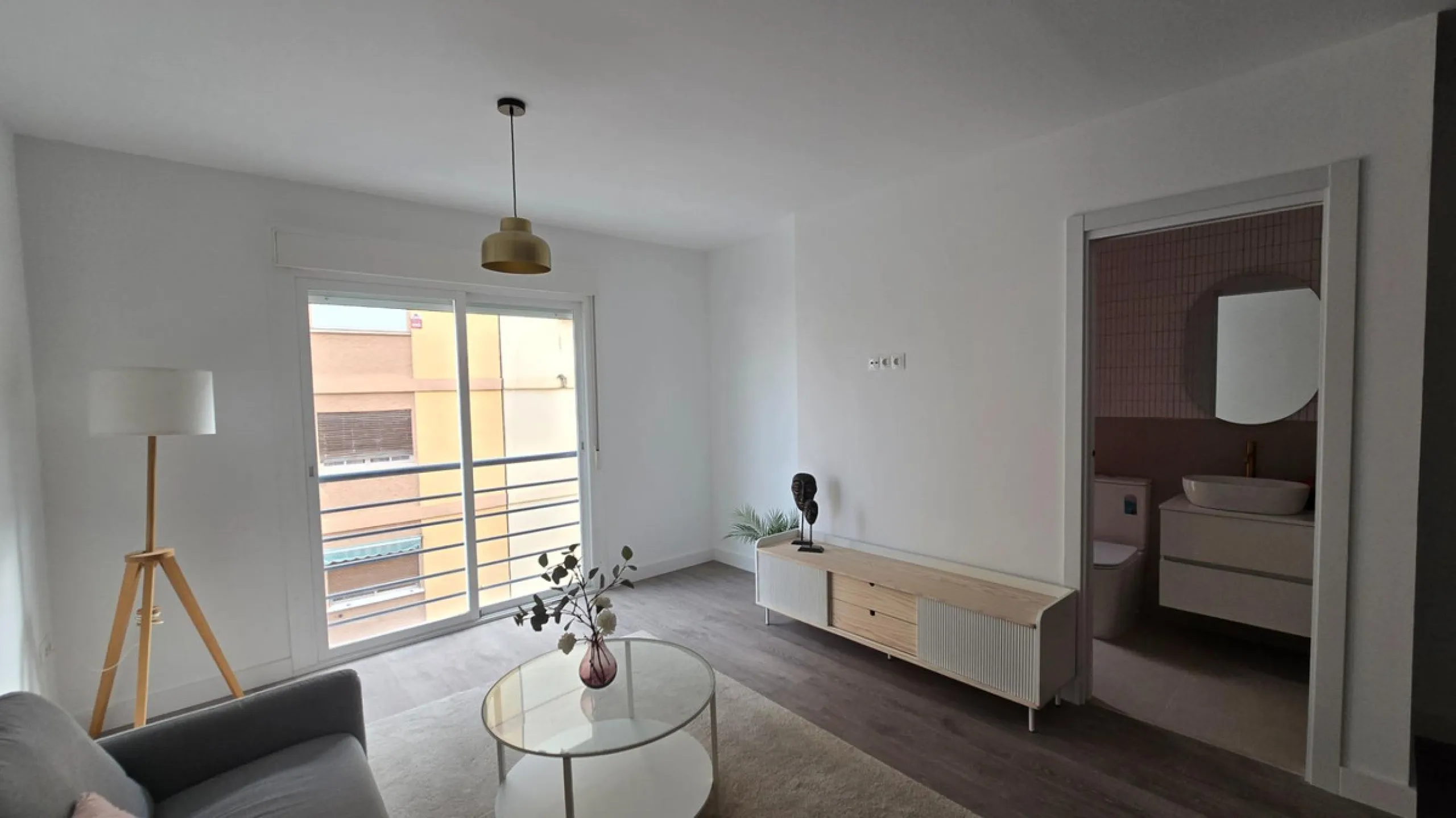 Apartment - Middle Floor Studio в продаже в Málaga, Málaga. Площадь дома 47 м²