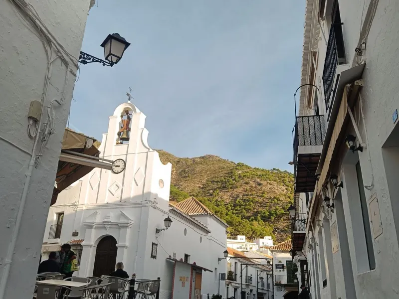 House - Semi-Detached House в продаже в Mijas, Málaga. В доме 5 спален и 1 ванных комнат. Площадь дома 228 м²