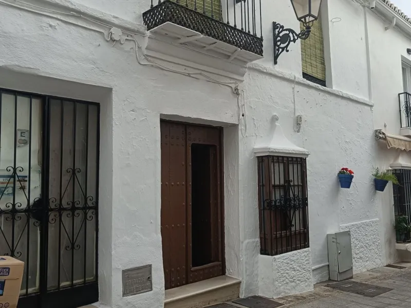 House - Semi-Detached House в продаже в Mijas, Málaga. В доме 5 спален и 1 ванных комнат. Площадь дома 228 м²