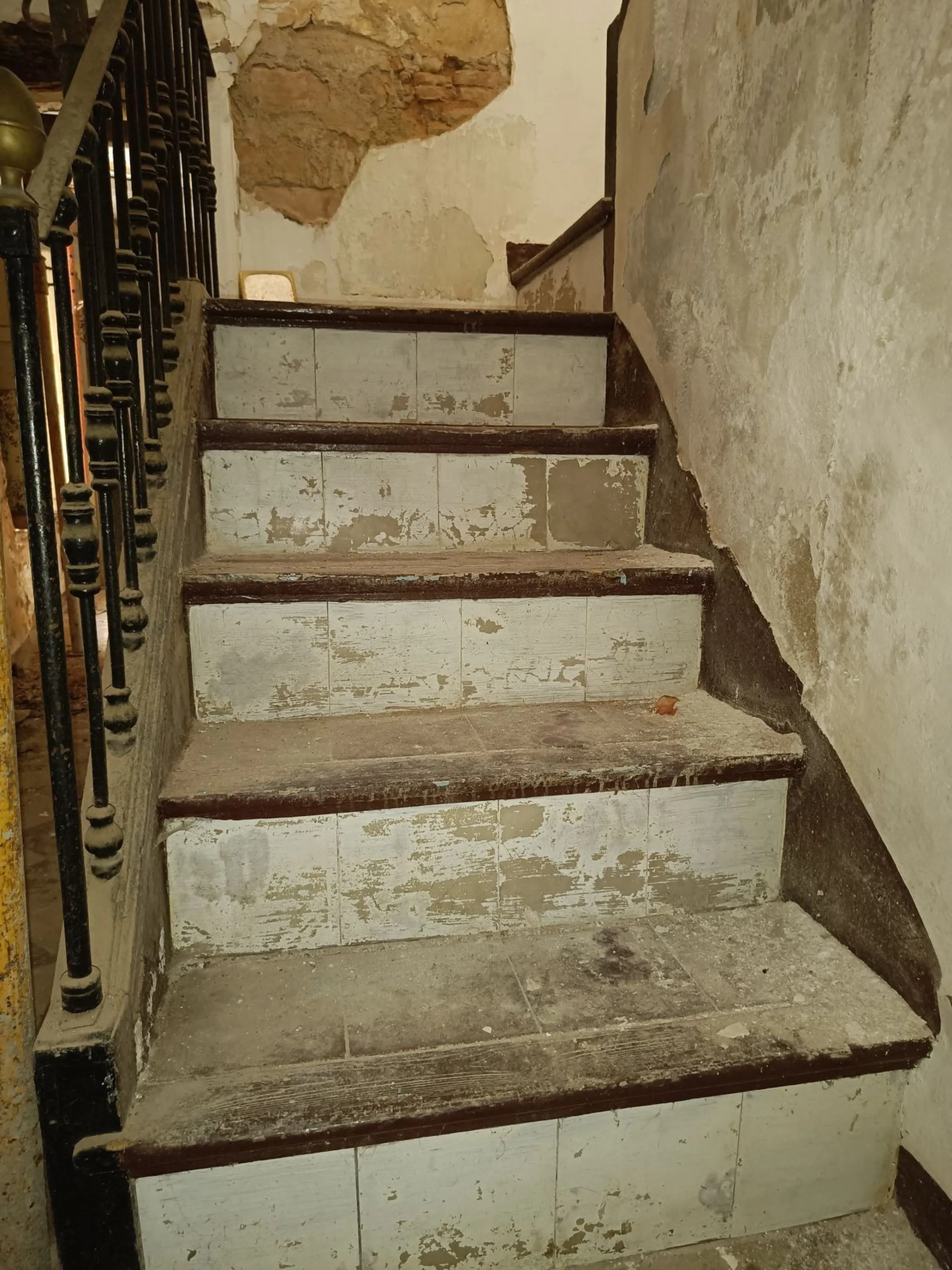 House - Semi-Detached House в продаже в Mijas, Málaga. В доме 5 спален и 1 ванных комнат. Площадь дома 228 м²