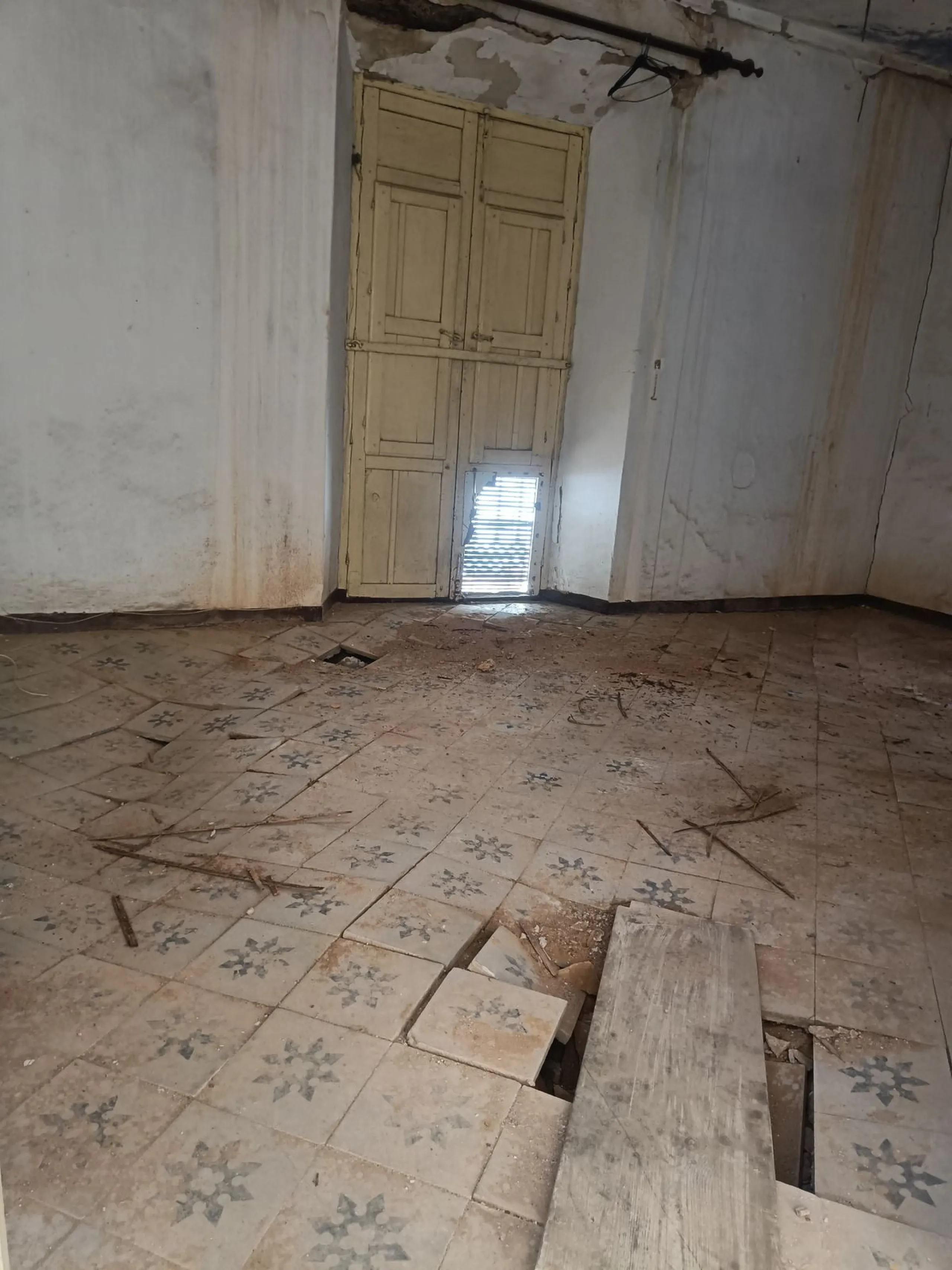 House - Semi-Detached House в продаже в Mijas, Málaga. В доме 5 спален и 1 ванных комнат. Площадь дома 228 м²
