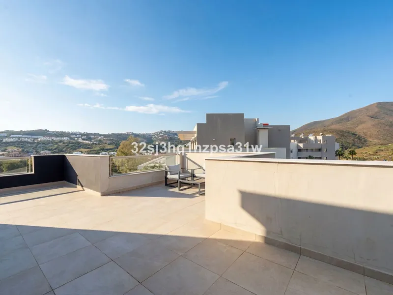 Frontline Golf Penthouse – La Cala Golf Mijas