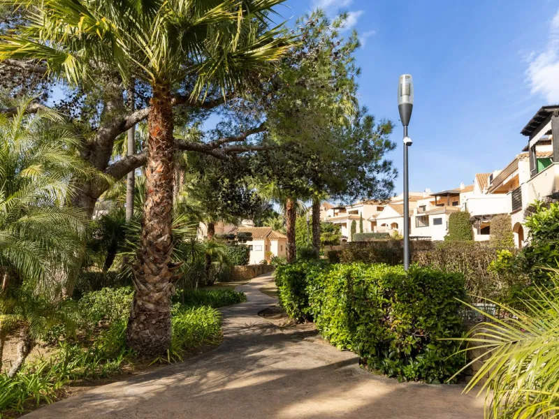 Very private South West facing garden apartment in this prestigious beachside development just meters from the sea only a short stroll to Puerto Banus. This 2 bed 2 bathroom 120m2 apartment has covered and uncovered terraces of 40m2 plus a private garden 