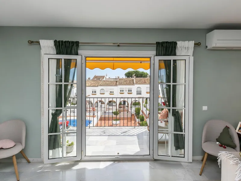 Penthouse Duplex in Tío Charles: An Andalusian Balcony in Benalmádena Pueblo