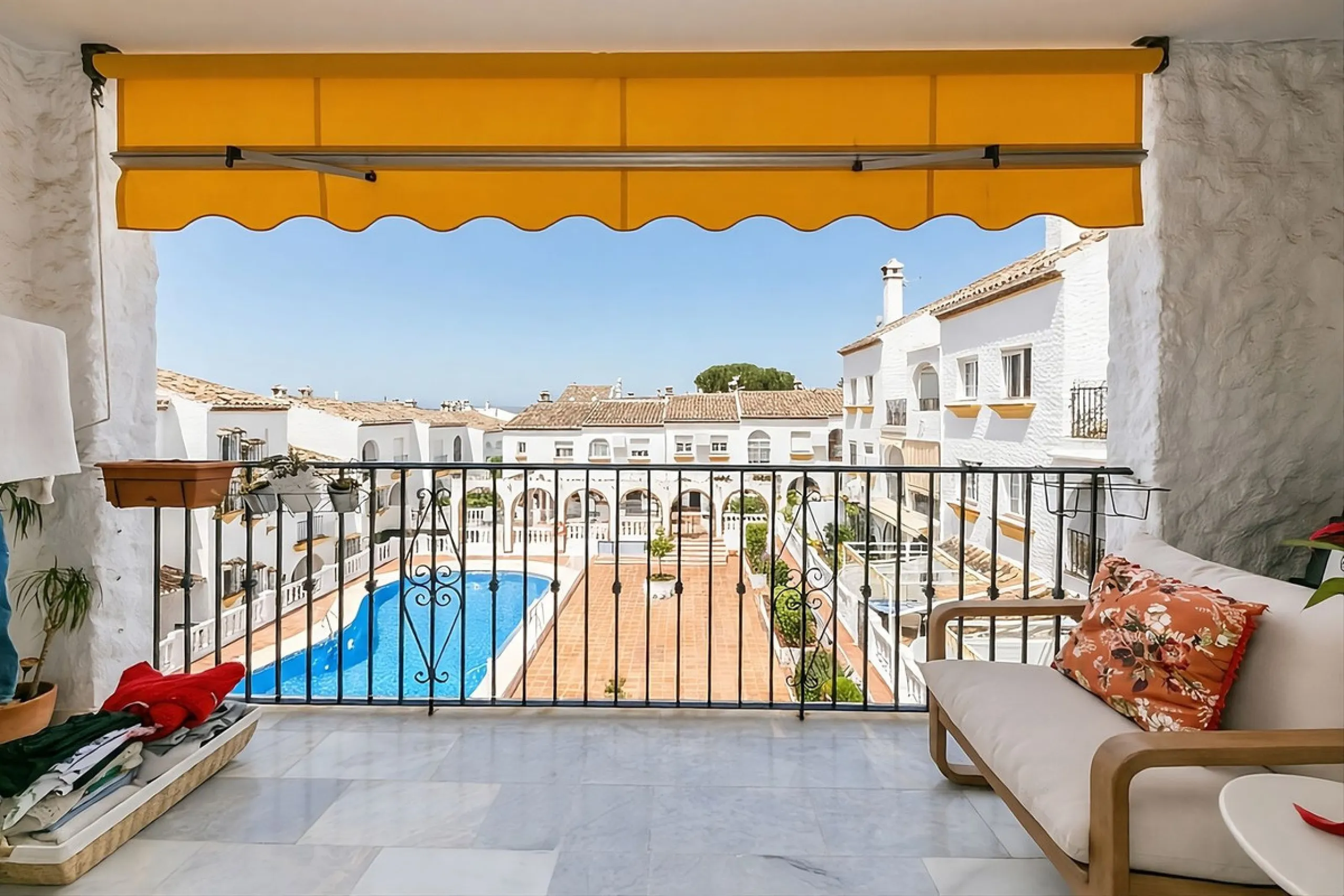 Penthouse Duplex in Tío Charles: An Andalusian Balcony in Benalmádena Pueblo