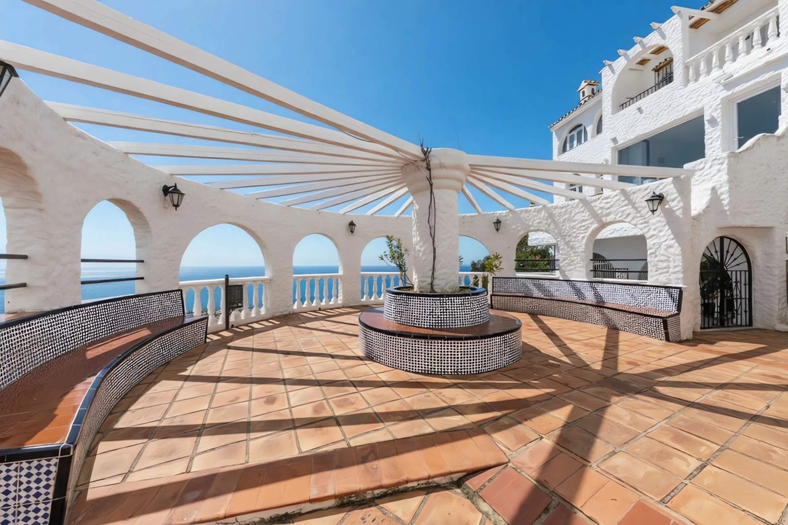 Penthouse Duplex in Tío Charles: An Andalusian Balcony in Benalmádena Pueblo
