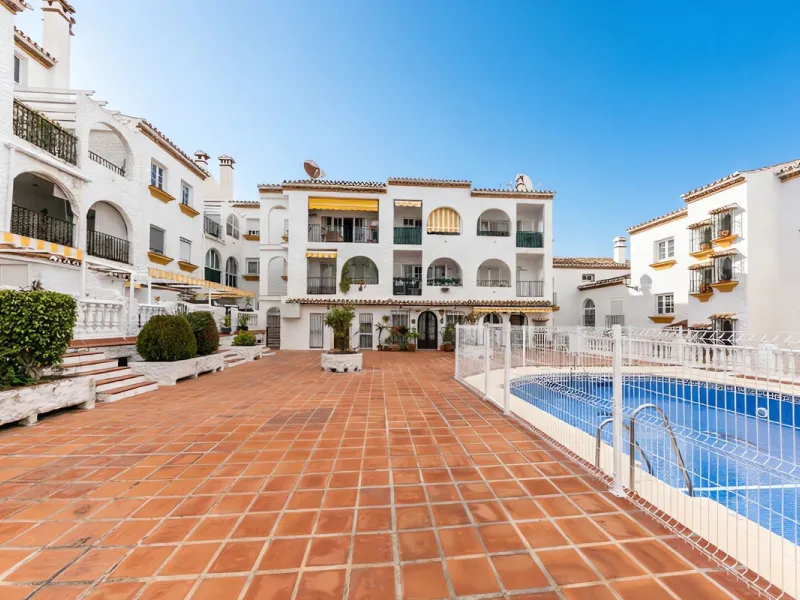 Penthouse Duplex in Tío Charles: An Andalusian Balcony in Benalmádena Pueblo