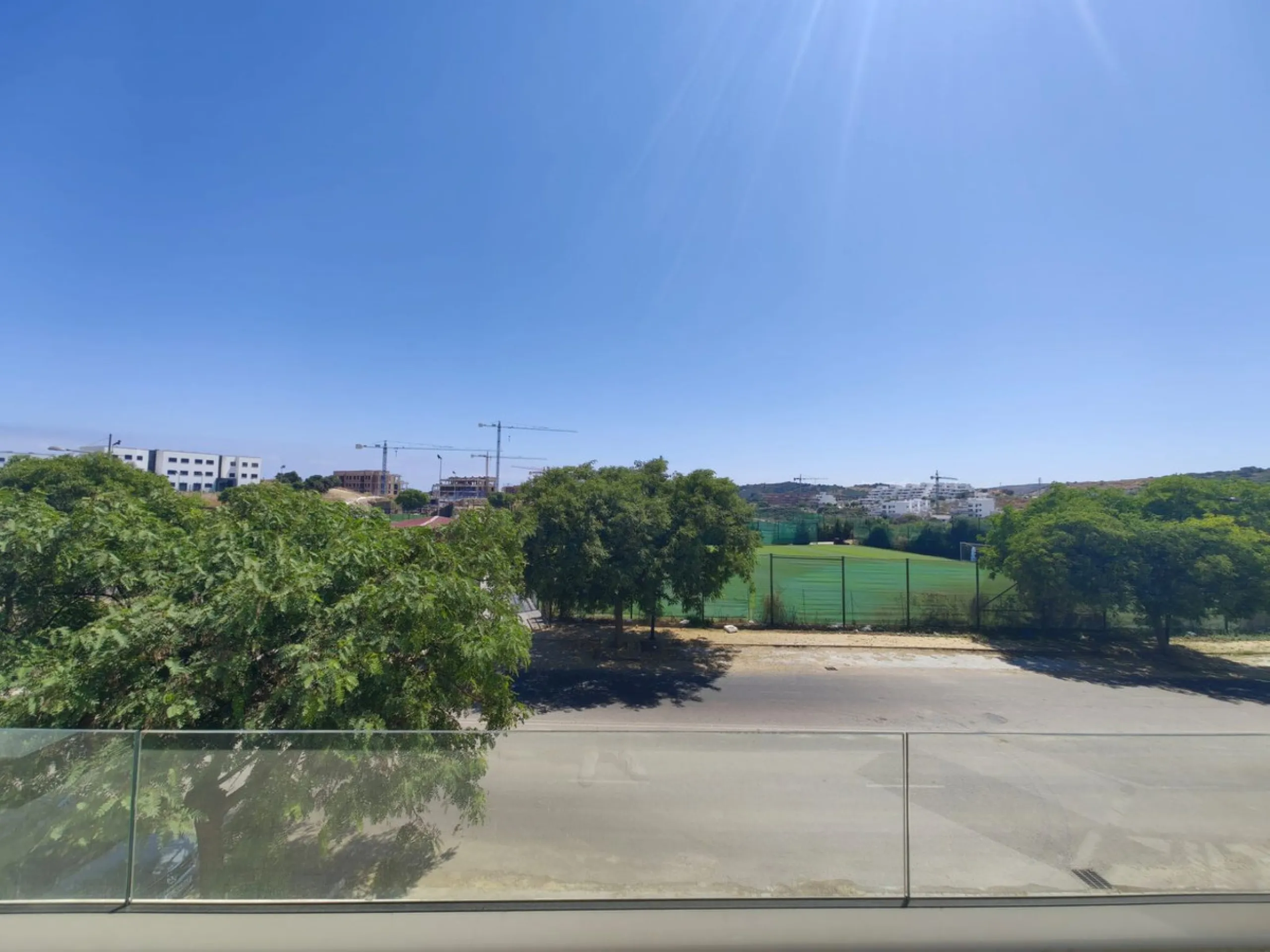 New Listing | 3-Bedroom Middle-Floor Apartment in Las Olas, La Gaspara, Estepona