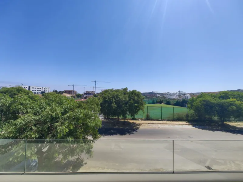New Listing | 3-Bedroom Middle-Floor Apartment in Las Olas, La Gaspara, Estepona