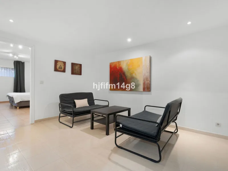 Apartment - Ground Floor Apartment в продаже в Marbella, Málaga. В доме 4 спален и 4 ванных комнат. Площадь дома 153 м². Площадь участка 30 м²