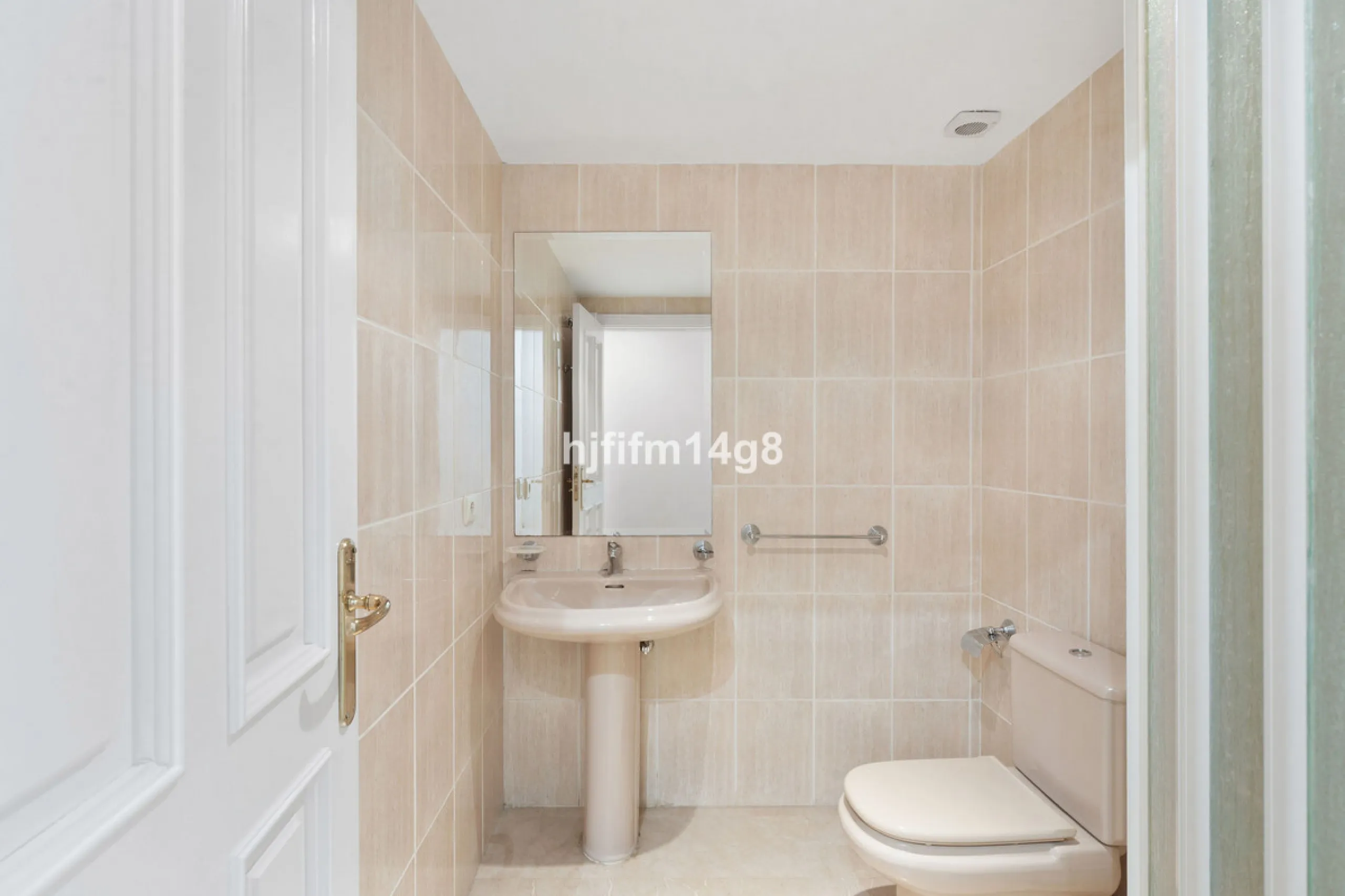Apartment - Ground Floor Apartment в продаже в Marbella, Málaga. В доме 4 спален и 4 ванных комнат. Площадь дома 153 м². Площадь участка 30 м²