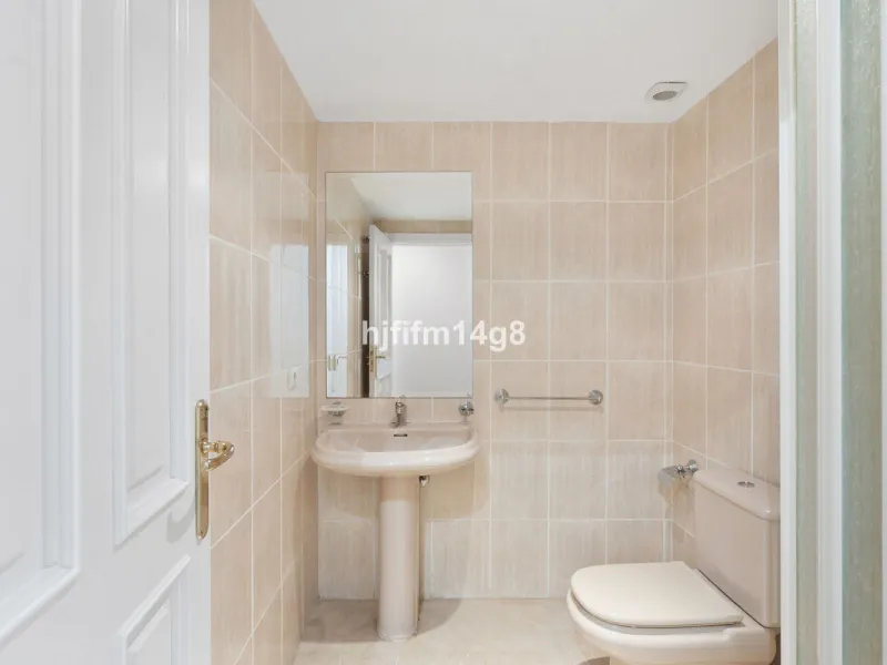 Apartment - Ground Floor Apartment в продаже в Marbella, Málaga. В доме 4 спален и 4 ванных комнат. Площадь дома 153 м². Площадь участка 30 м²