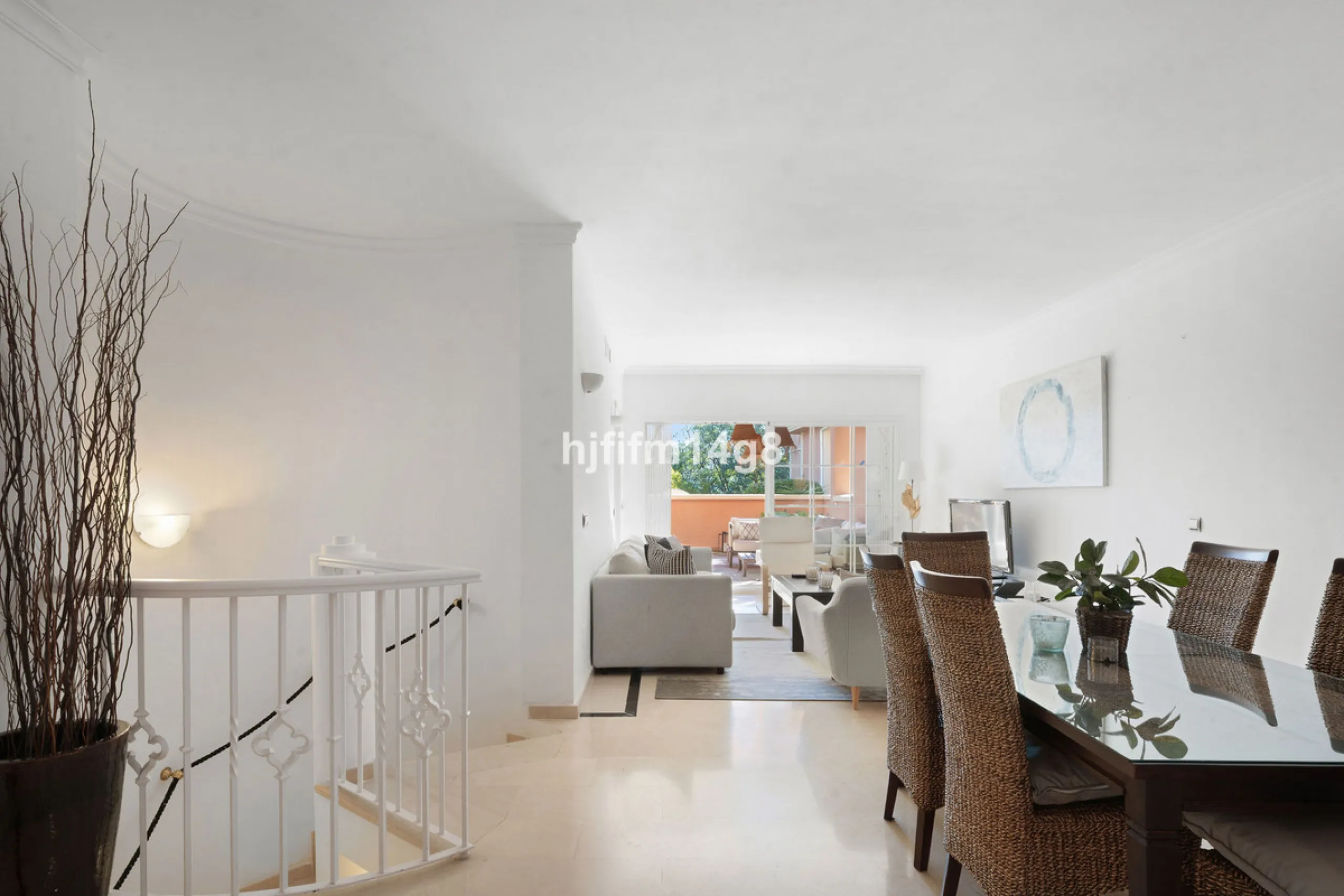 Apartment - Ground Floor Apartment в продаже в Marbella, Málaga. В доме 4 спален и 4 ванных комнат. Площадь дома 153 м². Площадь участка 30 м²