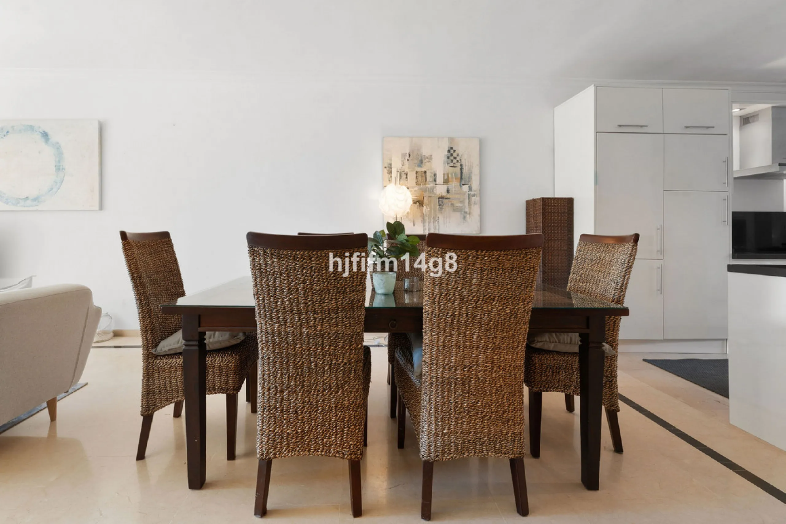 Apartment - Ground Floor Apartment в продаже в Marbella, Málaga. В доме 4 спален и 4 ванных комнат. Площадь дома 153 м². Площадь участка 30 м²