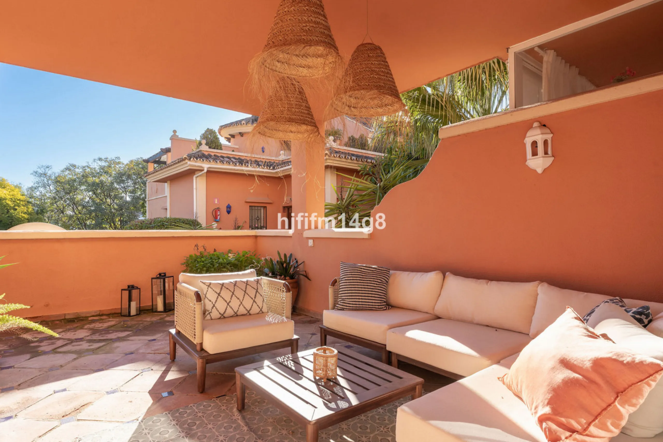 Apartment - Ground Floor Apartment в продаже в Marbella, Málaga. В доме 4 спален и 4 ванных комнат. Площадь дома 153 м². Площадь участка 30 м²