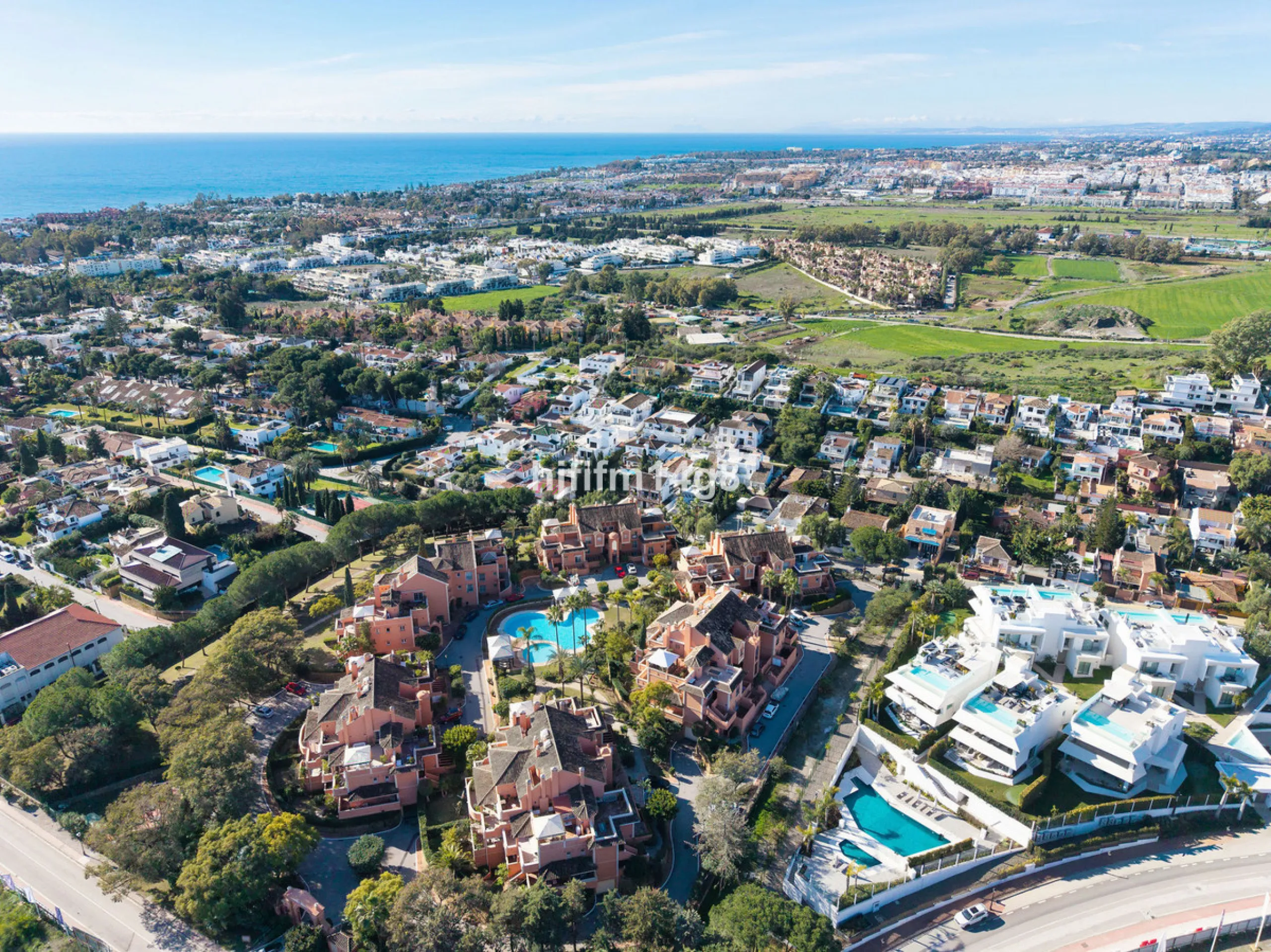 Apartment - Ground Floor Apartment в продаже в Marbella, Málaga. В доме 4 спален и 4 ванных комнат. Площадь дома 153 м². Площадь участка 30 м²
