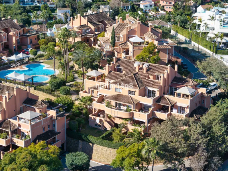Apartment - Ground Floor Apartment в продаже в Marbella, Málaga. В доме 4 спален и 4 ванных комнат. Площадь дома 153 м². Площадь участка 30 м²