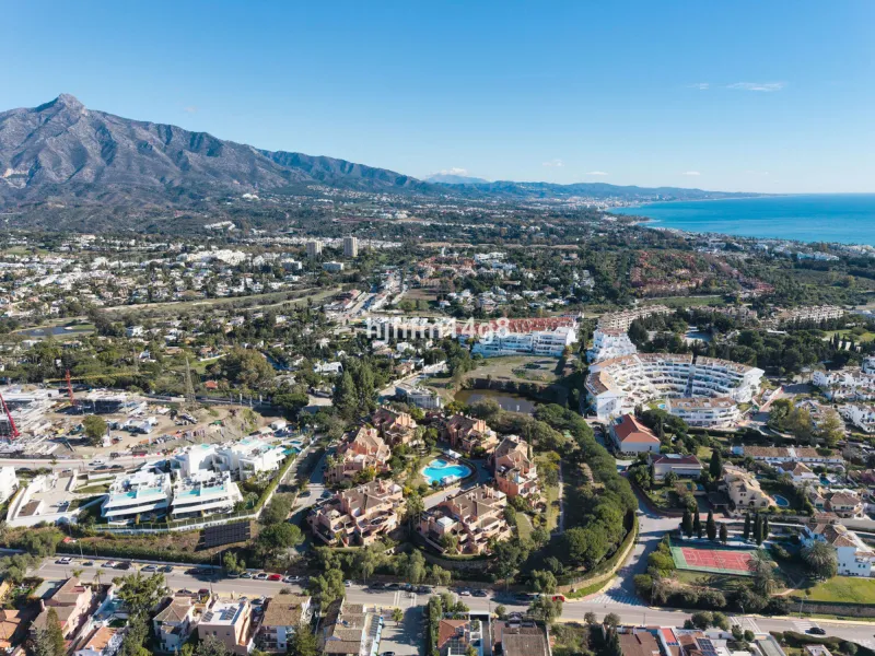 Apartment - Ground Floor Apartment в продаже в Marbella, Málaga. В доме 4 спален и 4 ванных комнат. Площадь дома 153 м². Площадь участка 30 м²