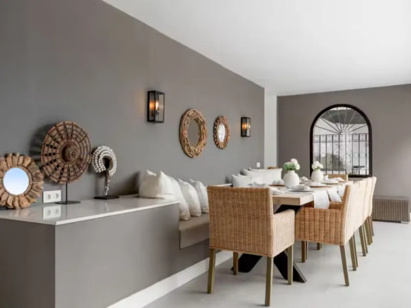 Spectacular, fully renovated villa located in one of the most prestigious areas of Benahavís.