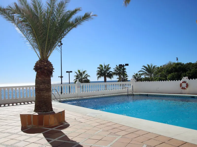 A unique 3 bedroom apartment right on the beach in Torreblanca/Fuengirola