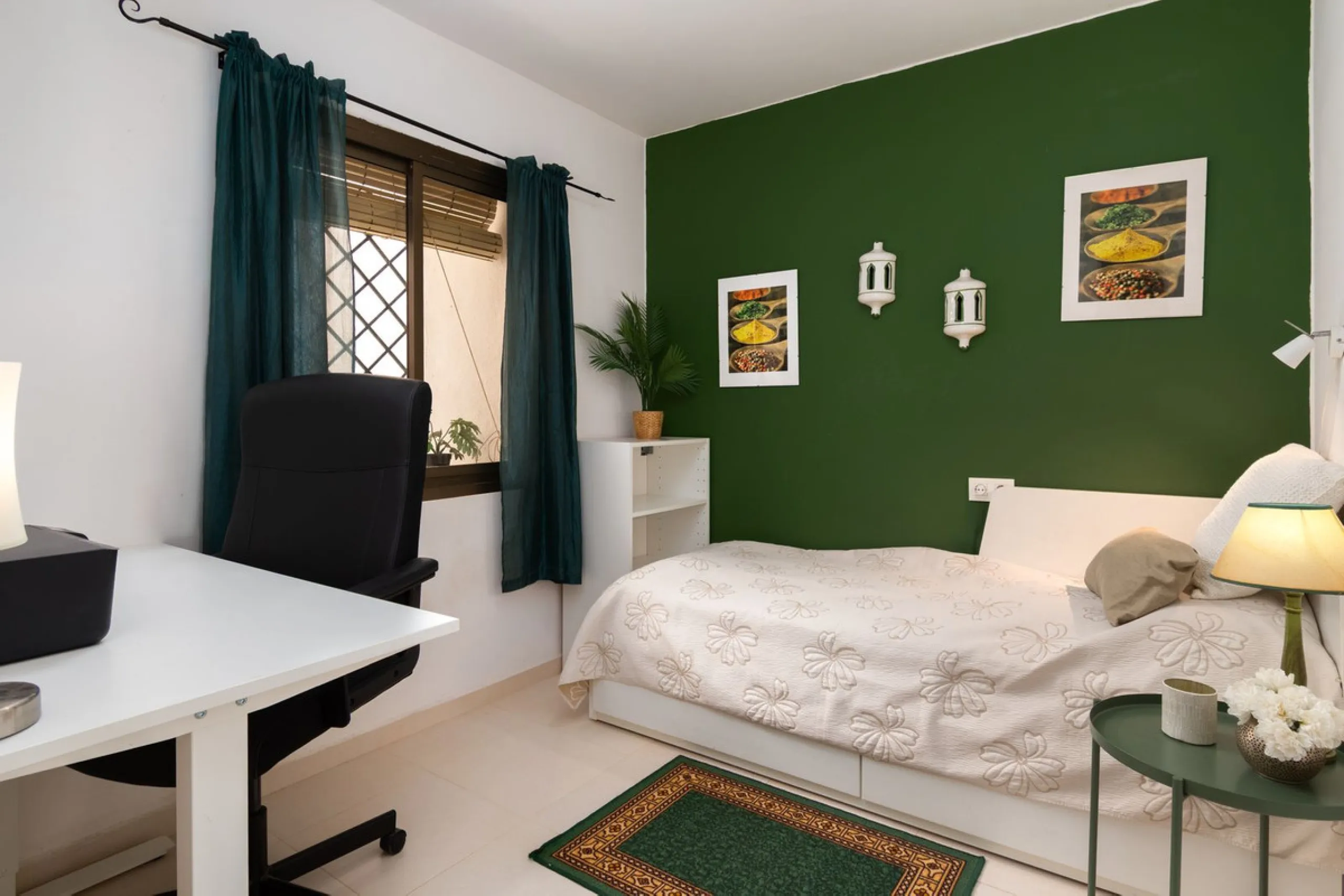A unique 3 bedroom apartment right on the beach in Torreblanca/Fuengirola