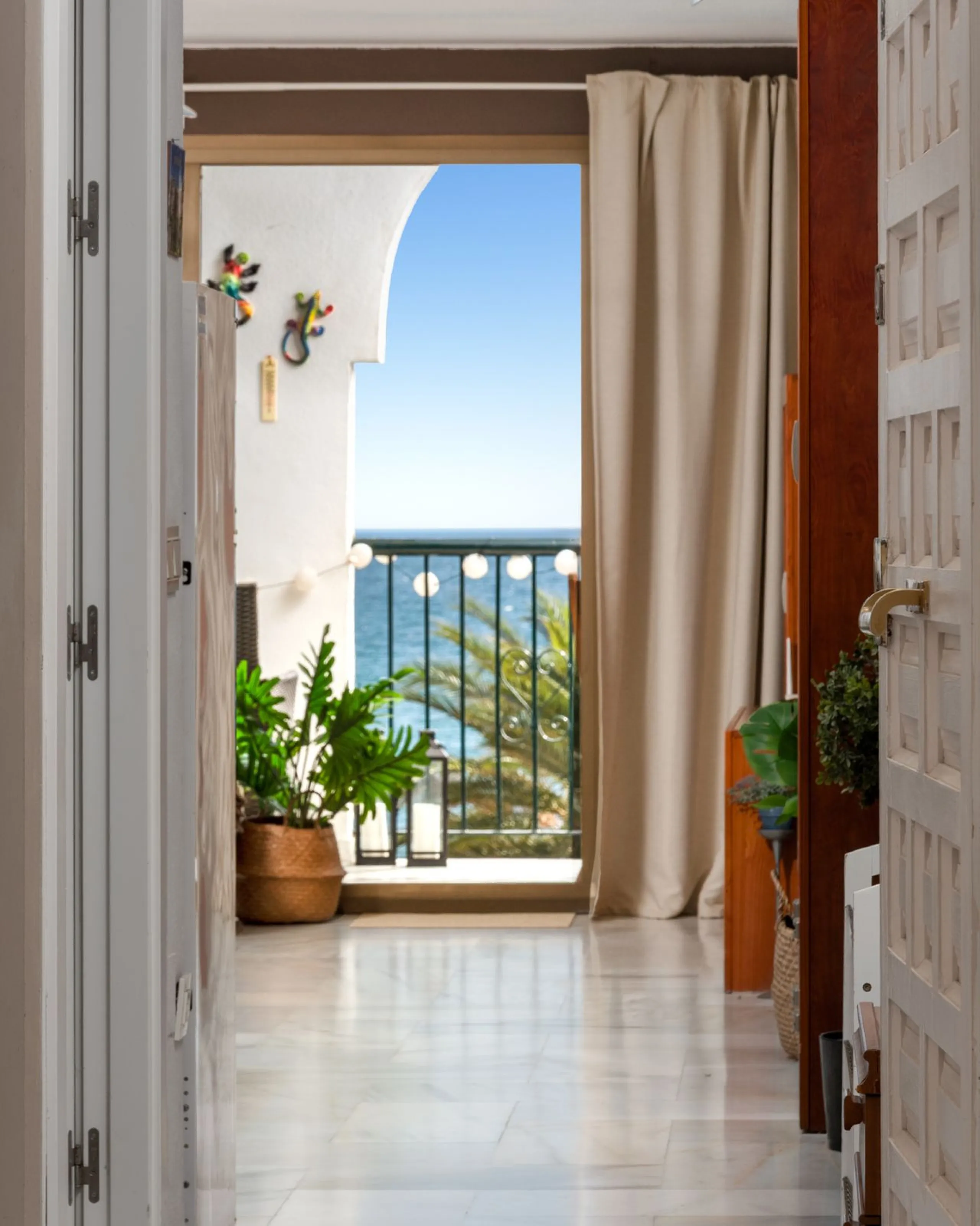 A unique 3 bedroom apartment right on the beach in Torreblanca/Fuengirola