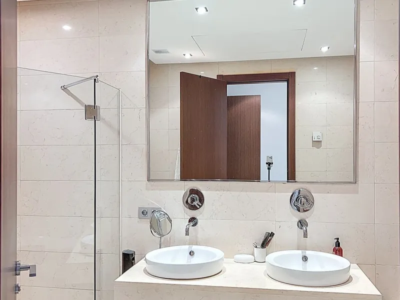 Beautiful Ground Floor Apartment with Garden in Gated & 24 h secured community in El Paraiso alto.