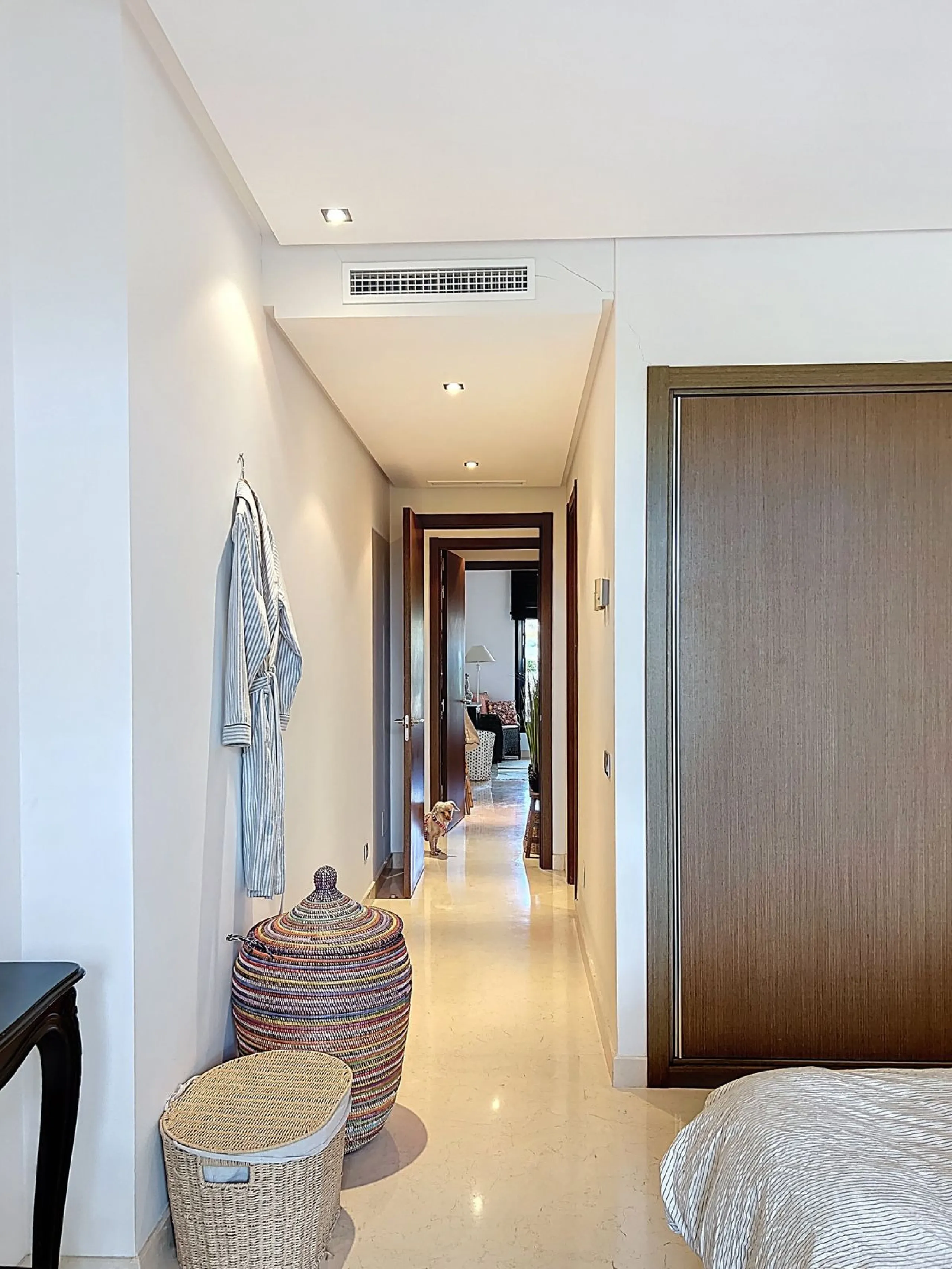 Beautiful Ground Floor Apartment with Garden in Gated & 24 h secured community in El Paraiso alto.