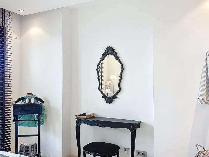 Beautiful Ground Floor Apartment with Garden in Gated & 24 h secured community in El Paraiso alto.