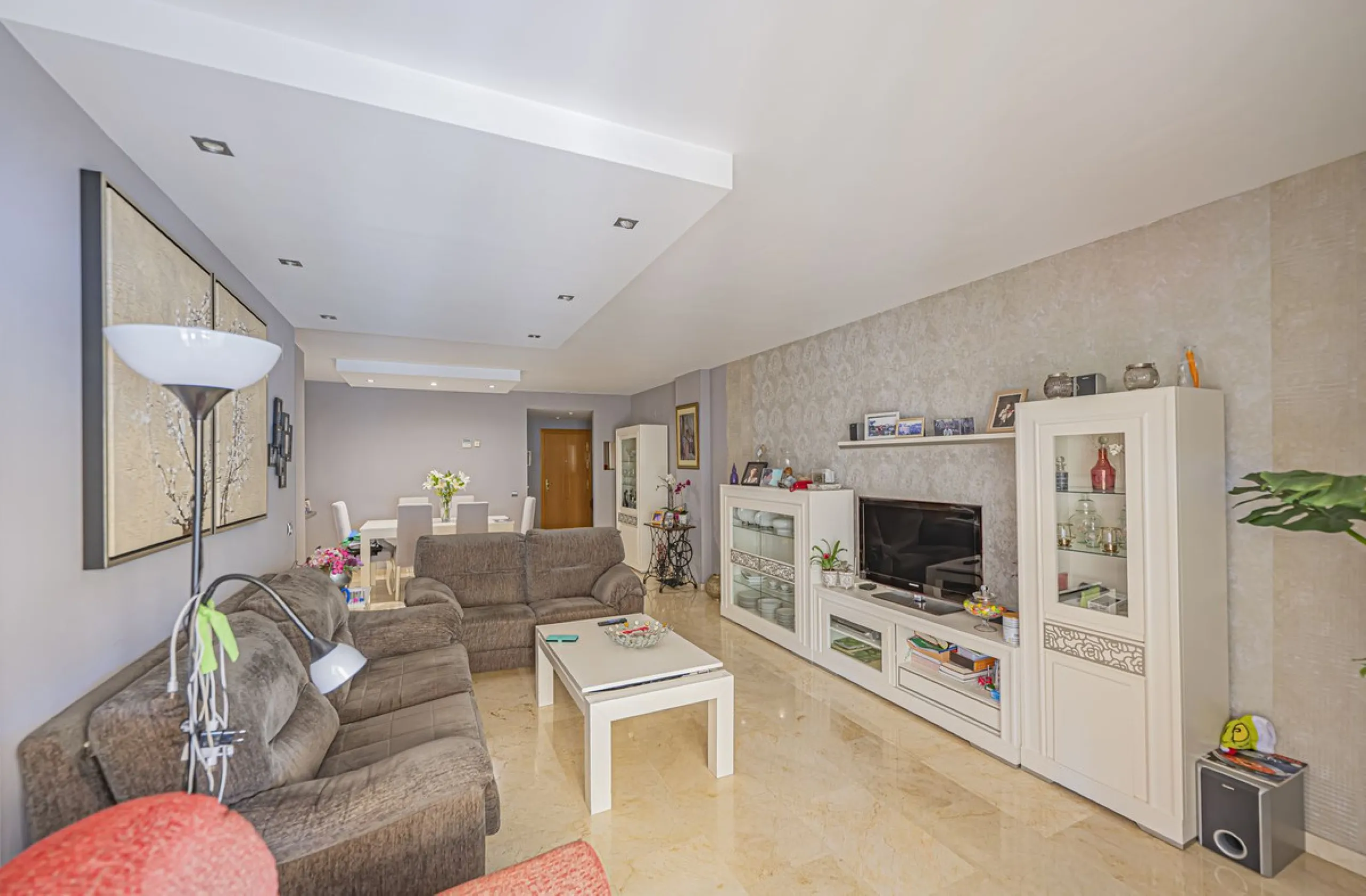 LARGE PROPERTY IN GUADALMINA