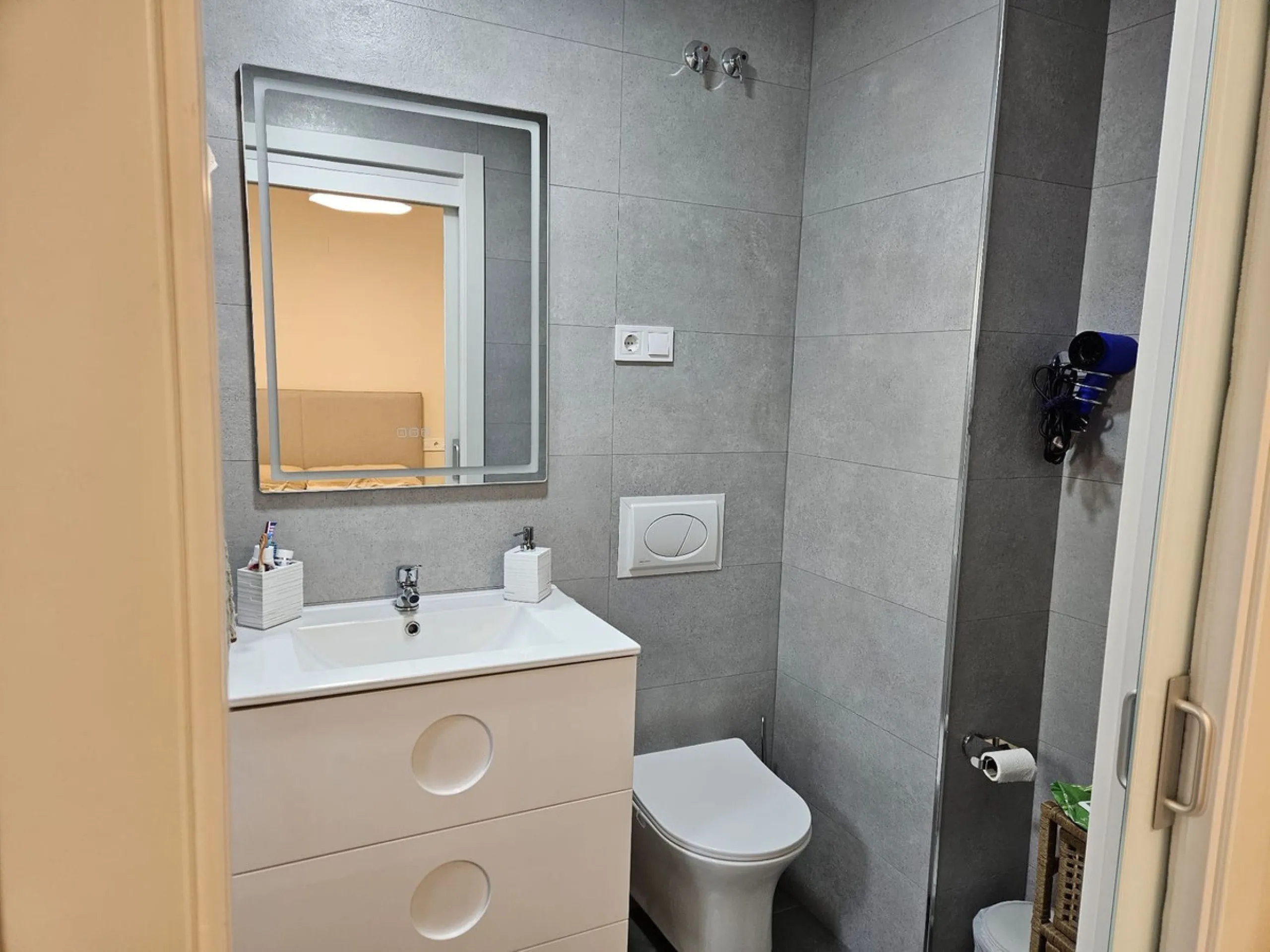 Stylish Renovated Apartment Just 3 Minutes from the Beach – Fuengirola