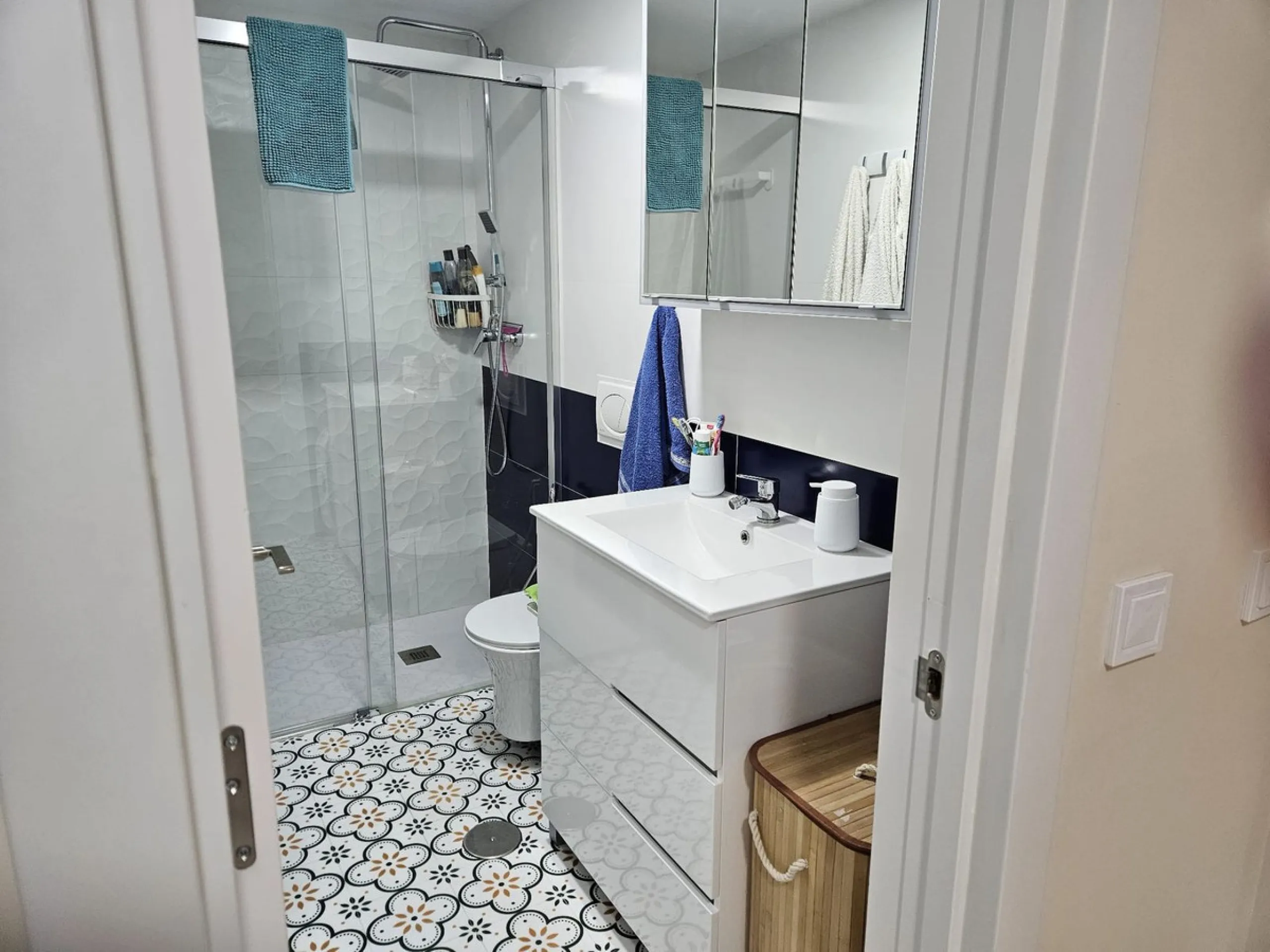 Stylish Renovated Apartment Just 3 Minutes from the Beach – Fuengirola