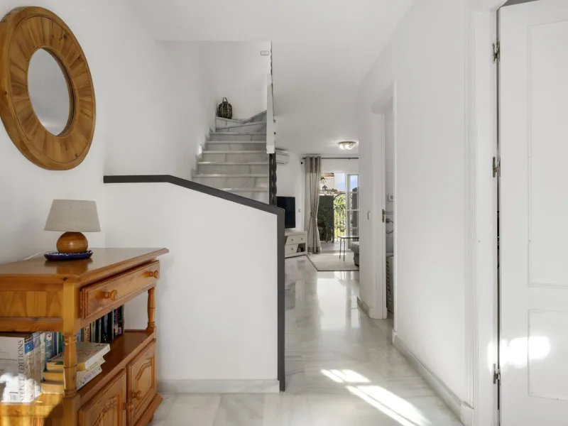 Charming Townhouse with Sea Views in a Popular Urbanisation in Bel Air
