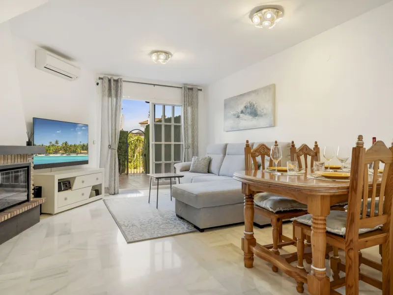 Charming Townhouse with Sea Views in a Popular Urbanisation in Bel Air