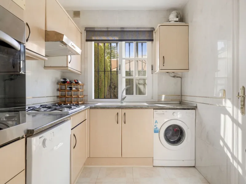 Charming Townhouse with Sea Views in a Popular Urbanisation in Bel Air