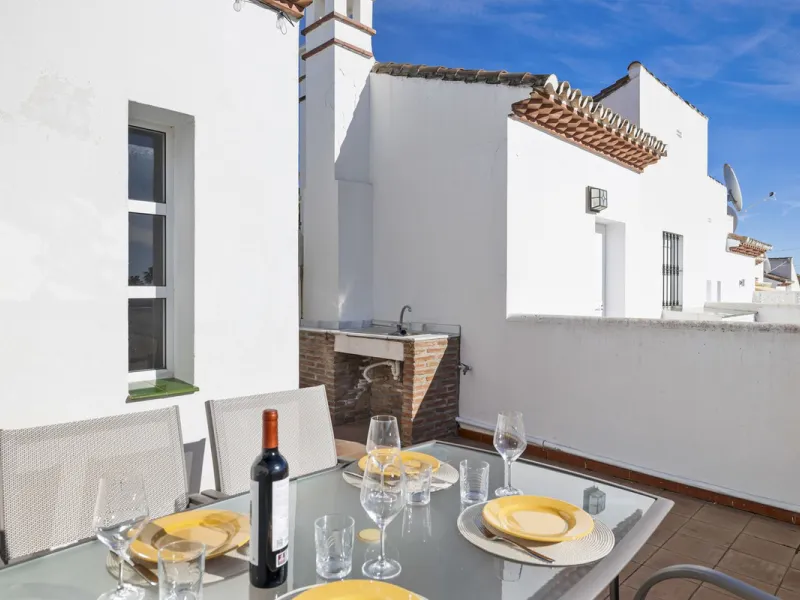 Charming Townhouse with Sea Views in a Popular Urbanisation in Bel Air