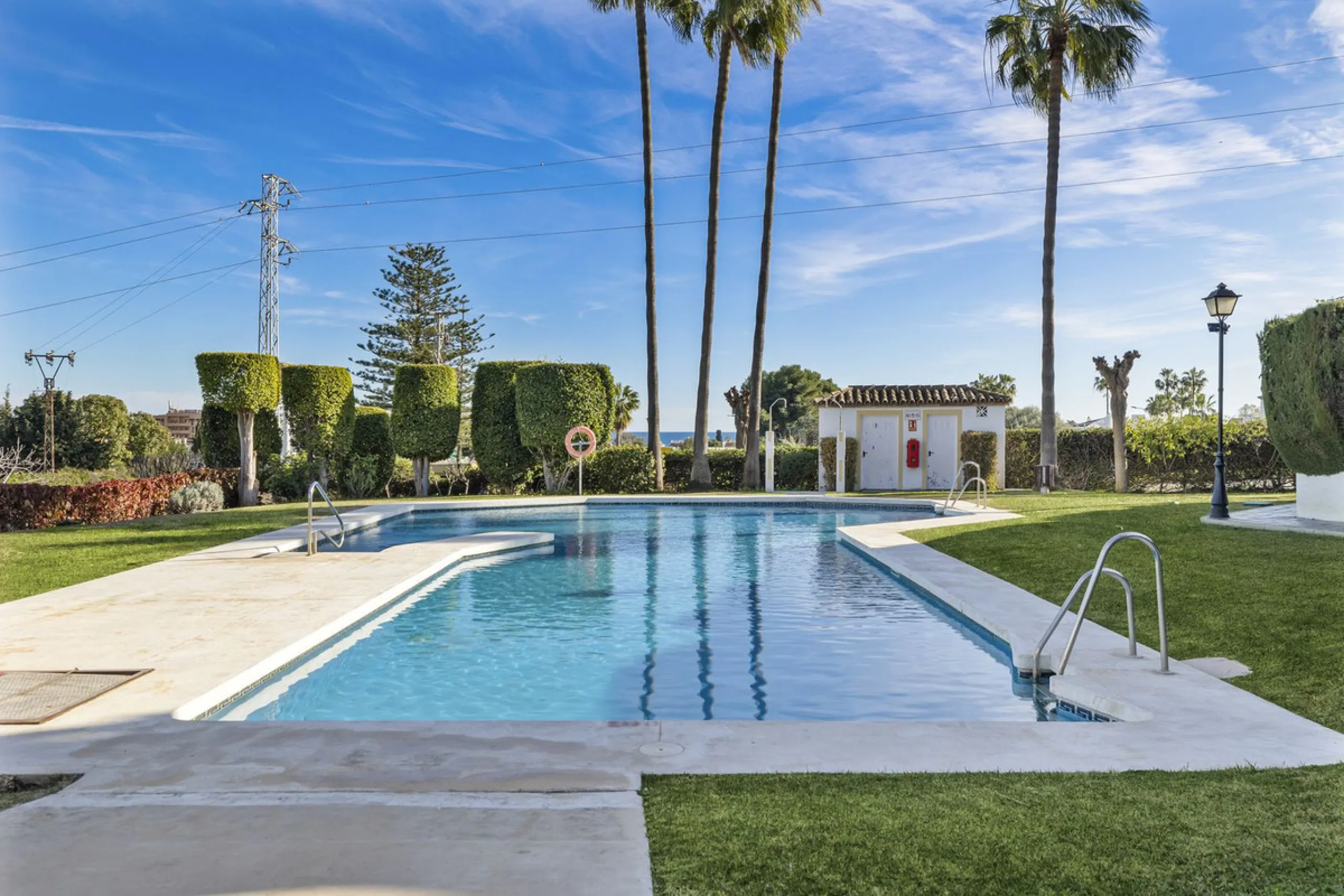 Charming Townhouse with Sea Views in a Popular Urbanisation in Bel Air