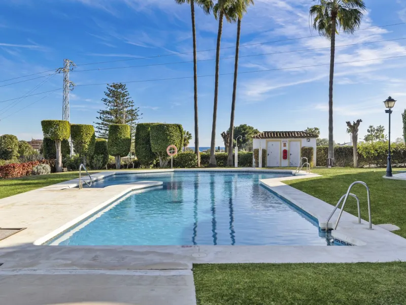 Charming Townhouse with Sea Views in a Popular Urbanisation in Bel Air