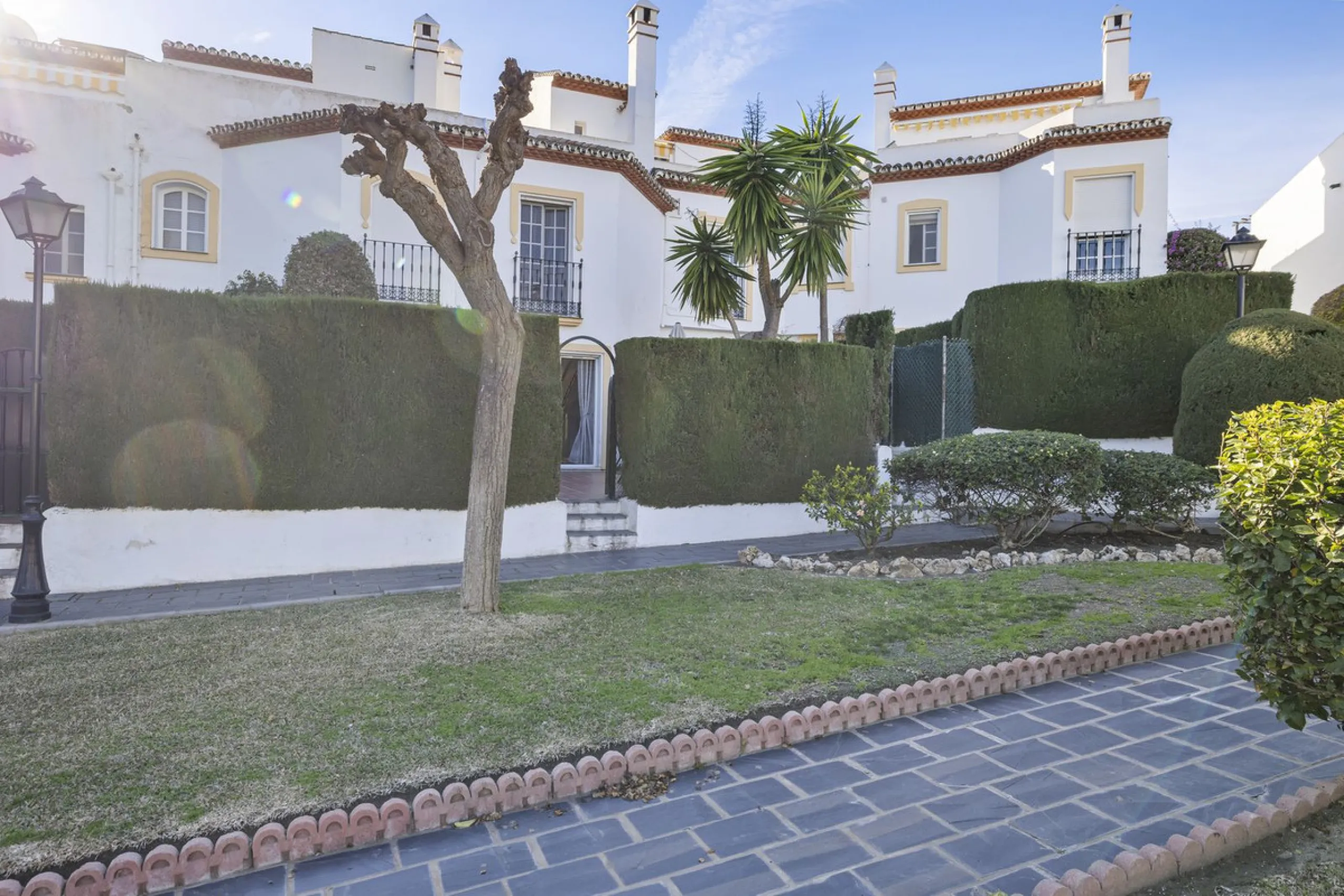 Charming Townhouse with Sea Views in a Popular Urbanisation in Bel Air