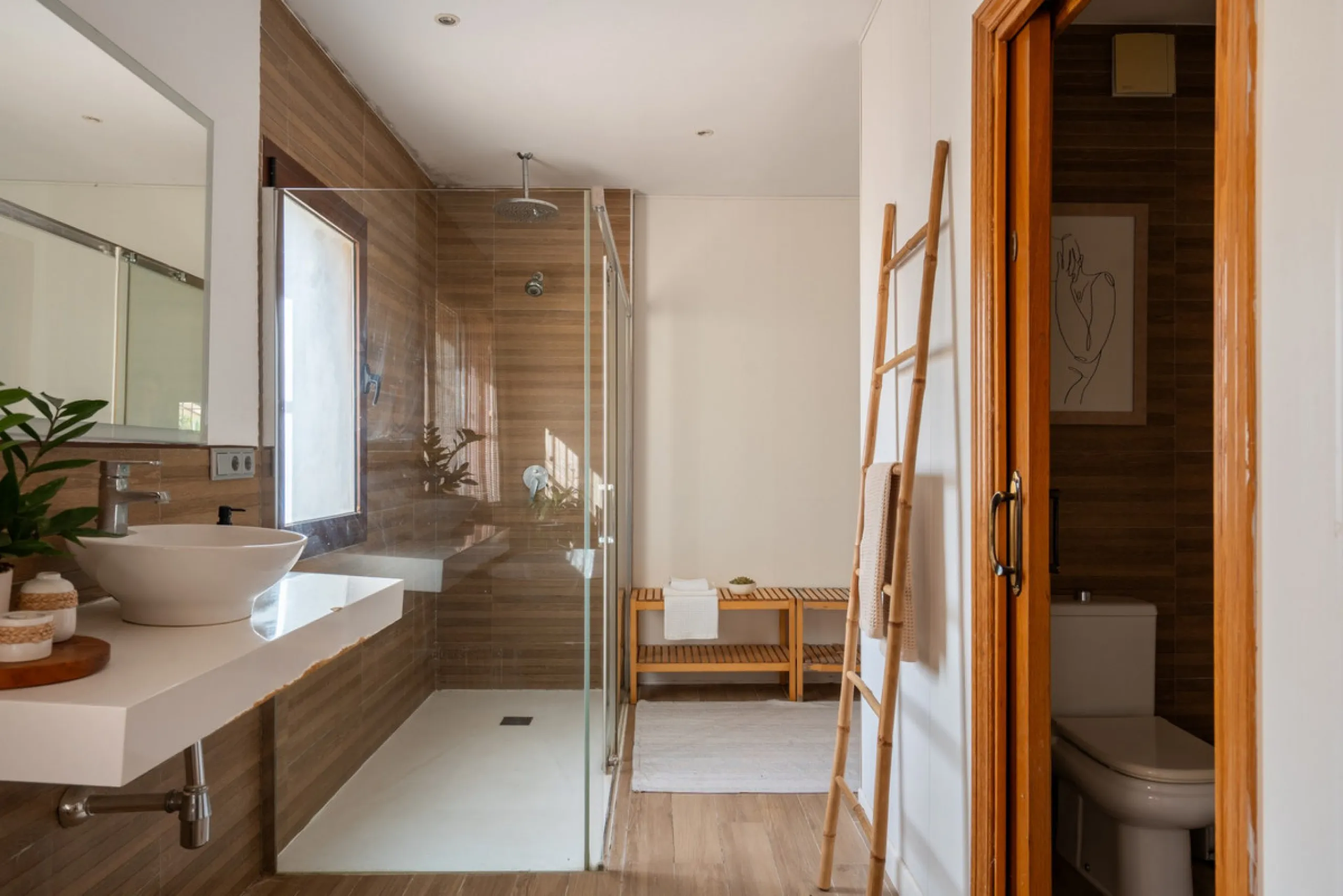 Originally designed as two semi-detached homes, the property offers outstanding adaptability and lends itself effortlessly to a variety of living arrangements — whether as a refined residence for a large family, two families or an elegant multigenerationa