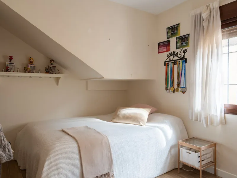Originally designed as two semi-detached homes, the property offers outstanding adaptability and lends itself effortlessly to a variety of living arrangements — whether as a refined residence for a large family, two families or an elegant multigenerationa