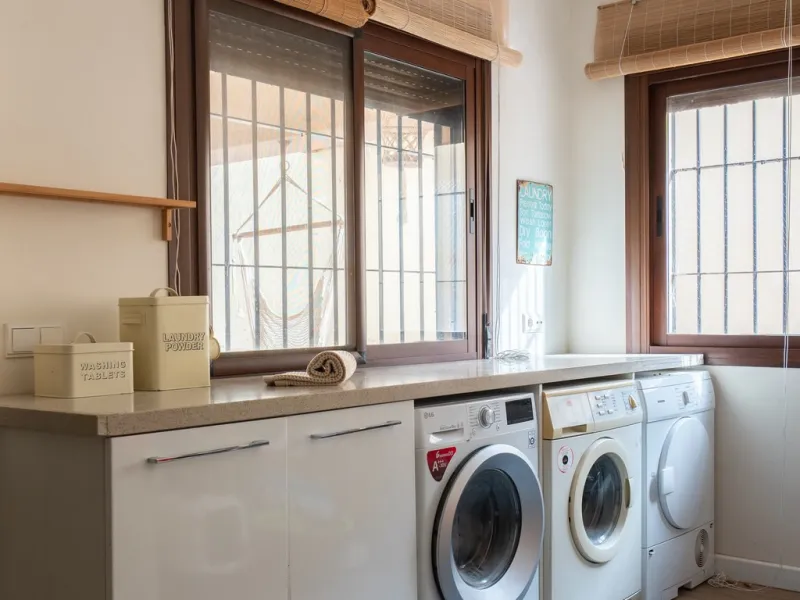 Originally designed as two semi-detached homes, the property offers outstanding adaptability and lends itself effortlessly to a variety of living arrangements — whether as a refined residence for a large family, two families or an elegant multigenerationa
