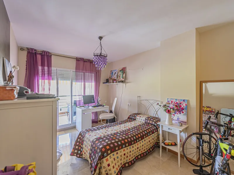 LARGE PROPERTY IN GUADALMINA