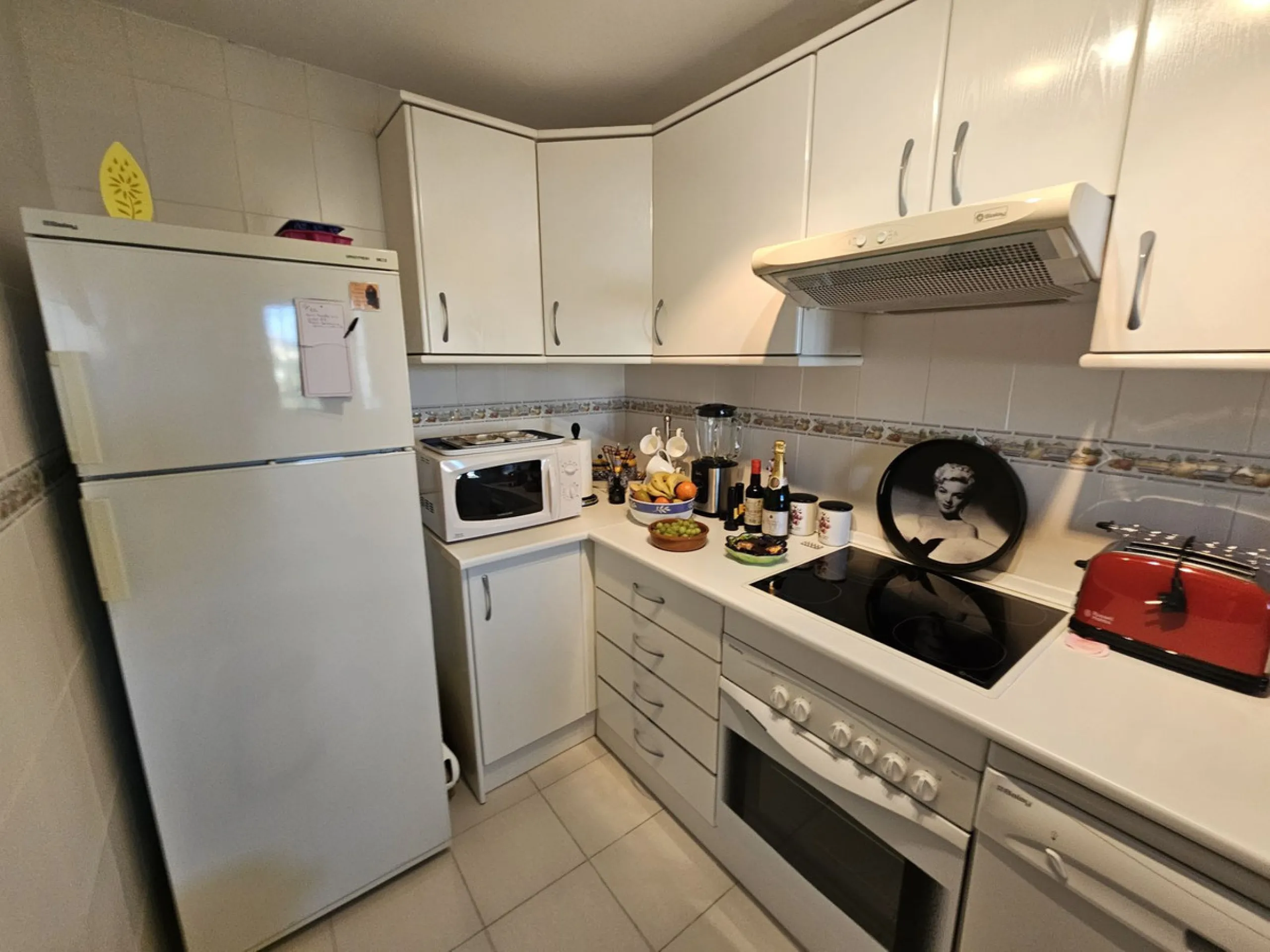 Middle Floor Apartment, Miraflores, Costa del Sol.