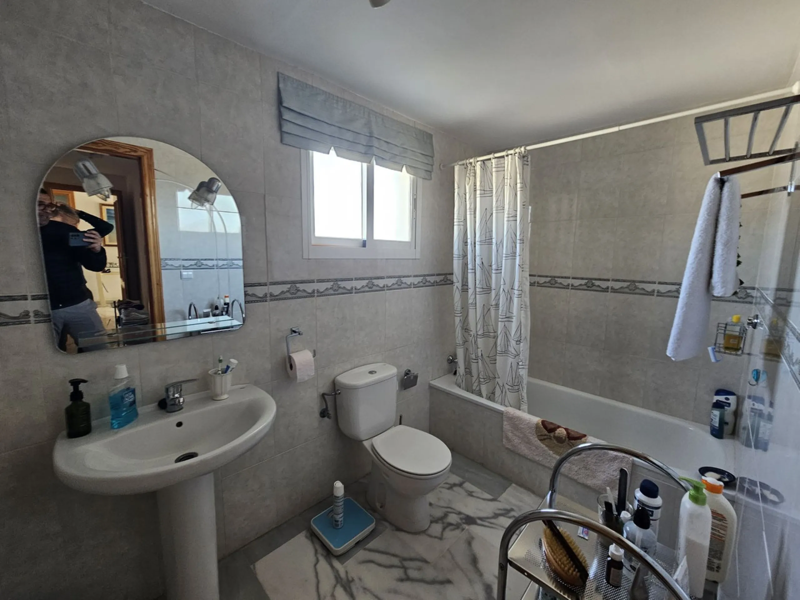 Middle Floor Apartment, Miraflores, Costa del Sol.