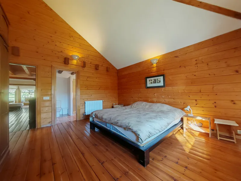 Finca for sale in , Ojen with 3 bedrooms and 2 bathrooms, with private swimming pool, private garage and private garden. Regarding property dimensions, it has 151 m² built, 3,105 m² plot and 49 m² terrace. Has the following facilities mountainside, air co
